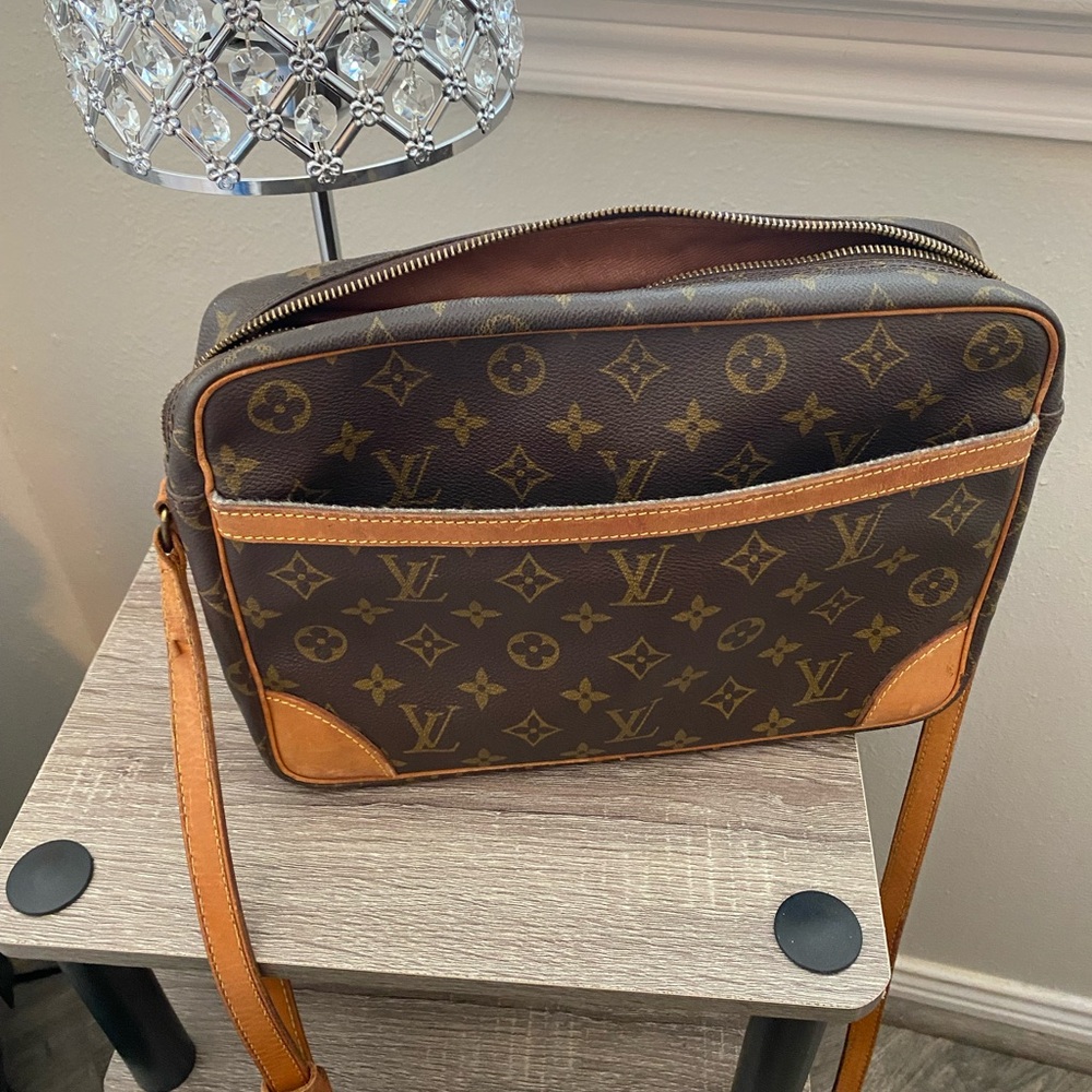 Louis Vuitton Monogram Brown and Tan Messenger Bag